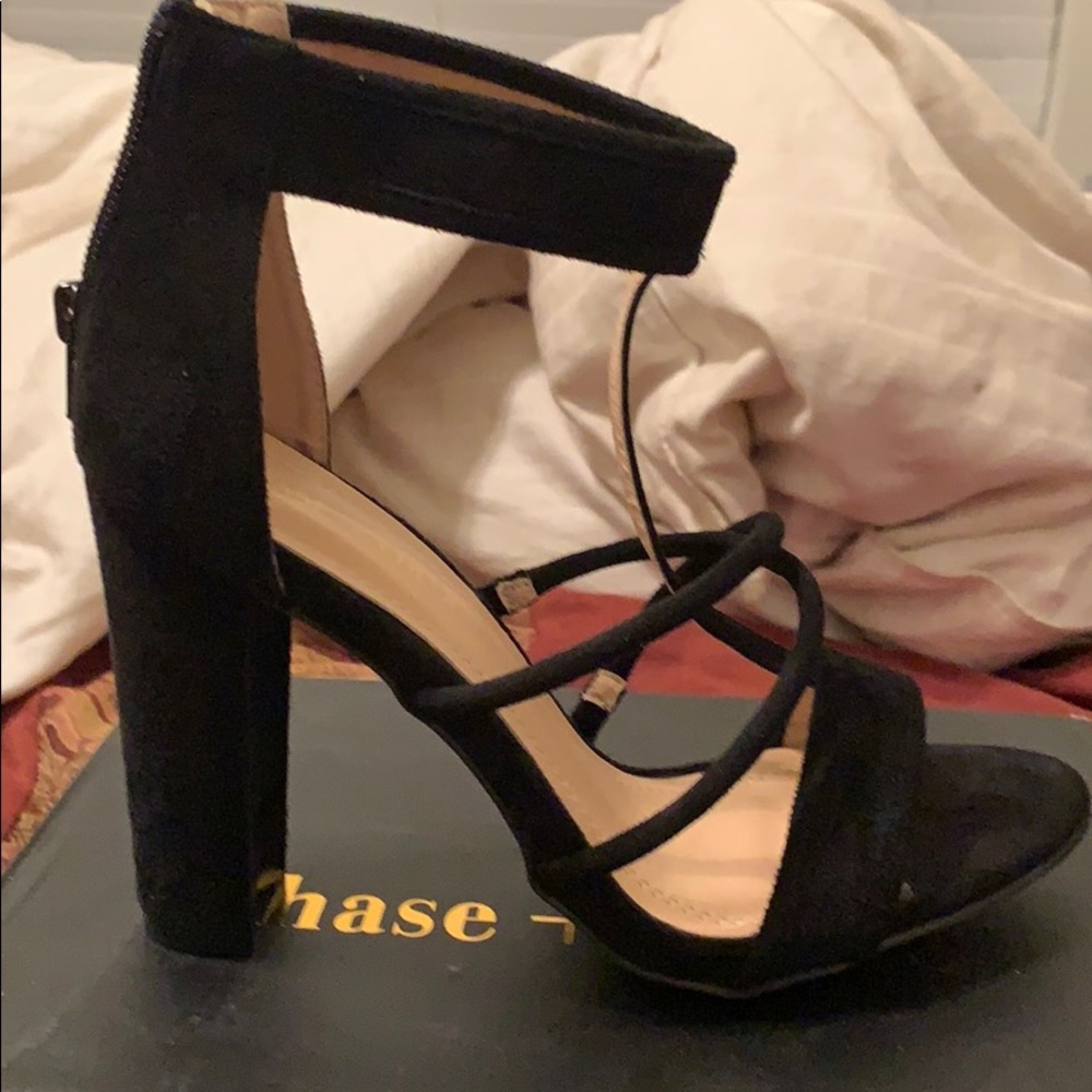 Size 8 heels never worn